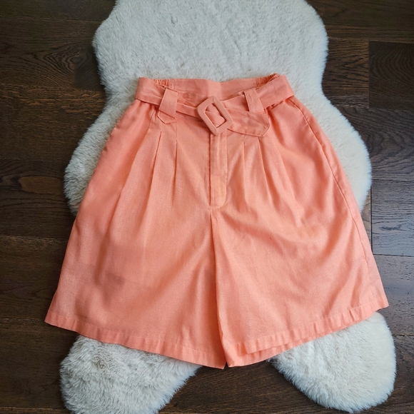 Vintage 1960s Coral High Waisted Pleated Bermuda Long Shorts - Picture 2 of 9